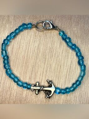 Turquoise Beaded Bracelet with Anchor Charm
